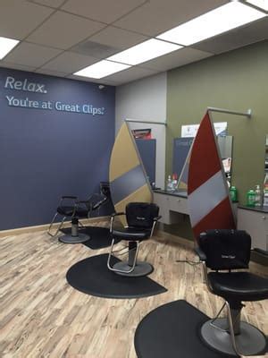 great clips agoura hills ca|More.